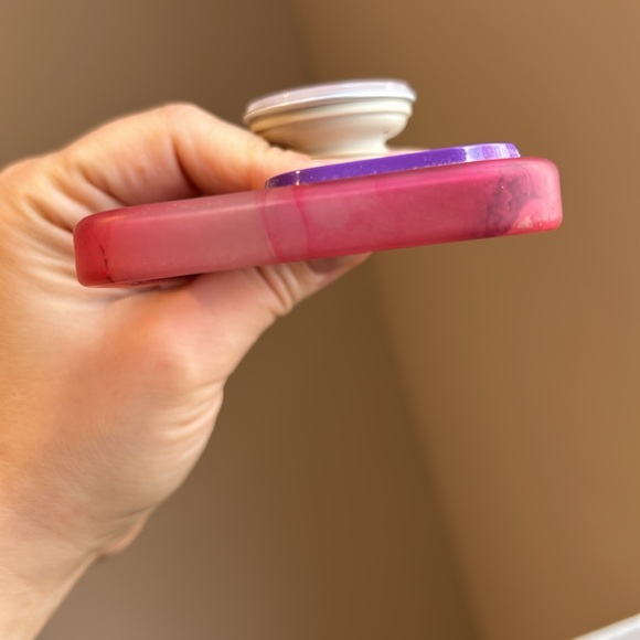 iPhone 14 Pro case with the holder - Picture 4 of 6